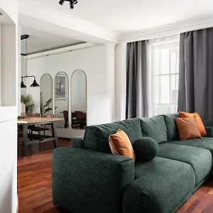 Portofino - Family In Center With Parking By Lion Apartament