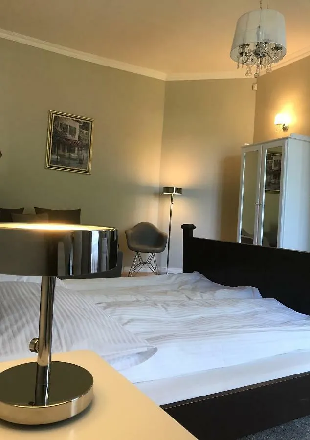 Villa Rosa Apartment - Happy Hours Σόποτ